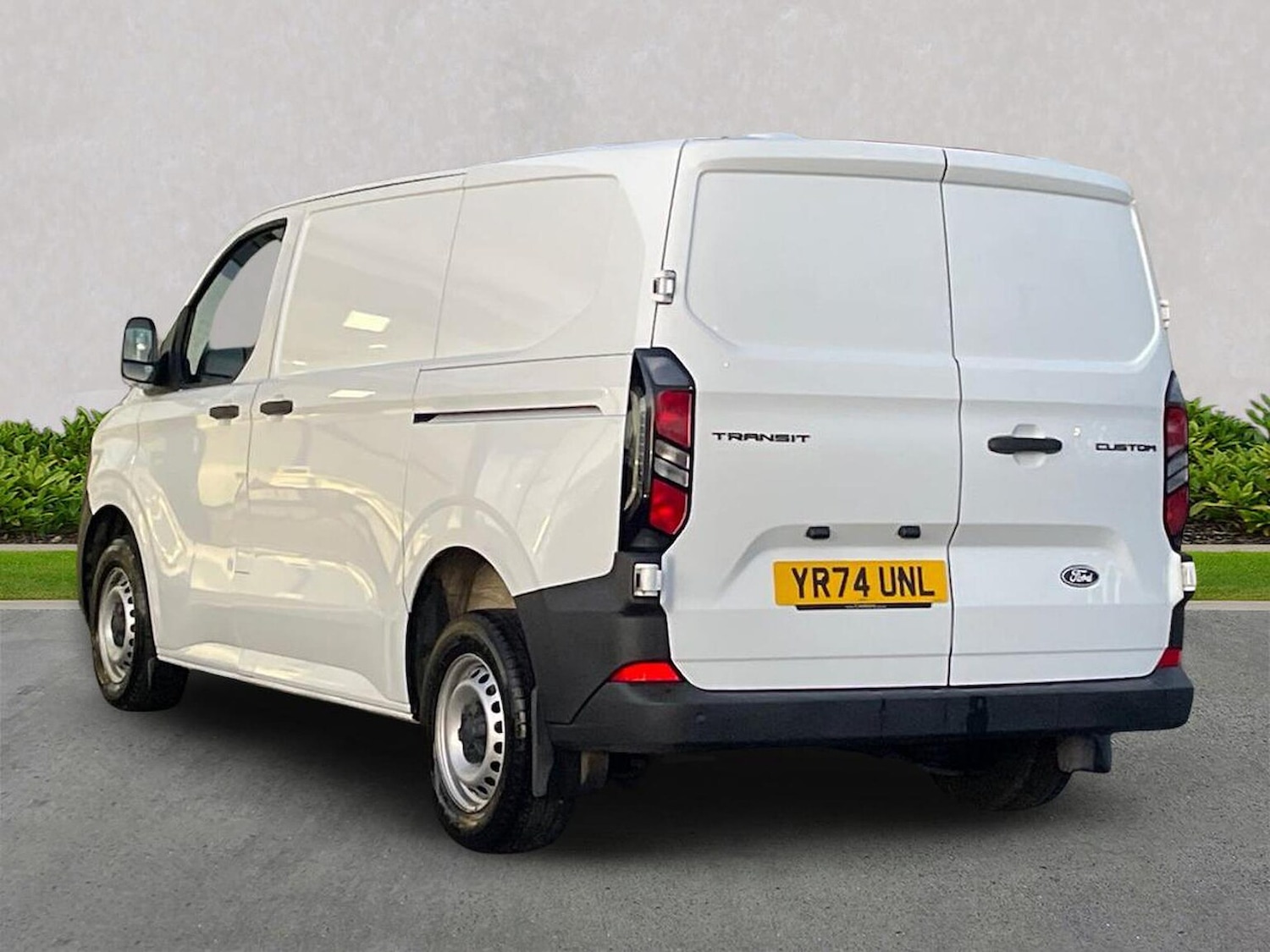 Used Ford Transit Custom 2024 for sale - 77489395: Photo 2
