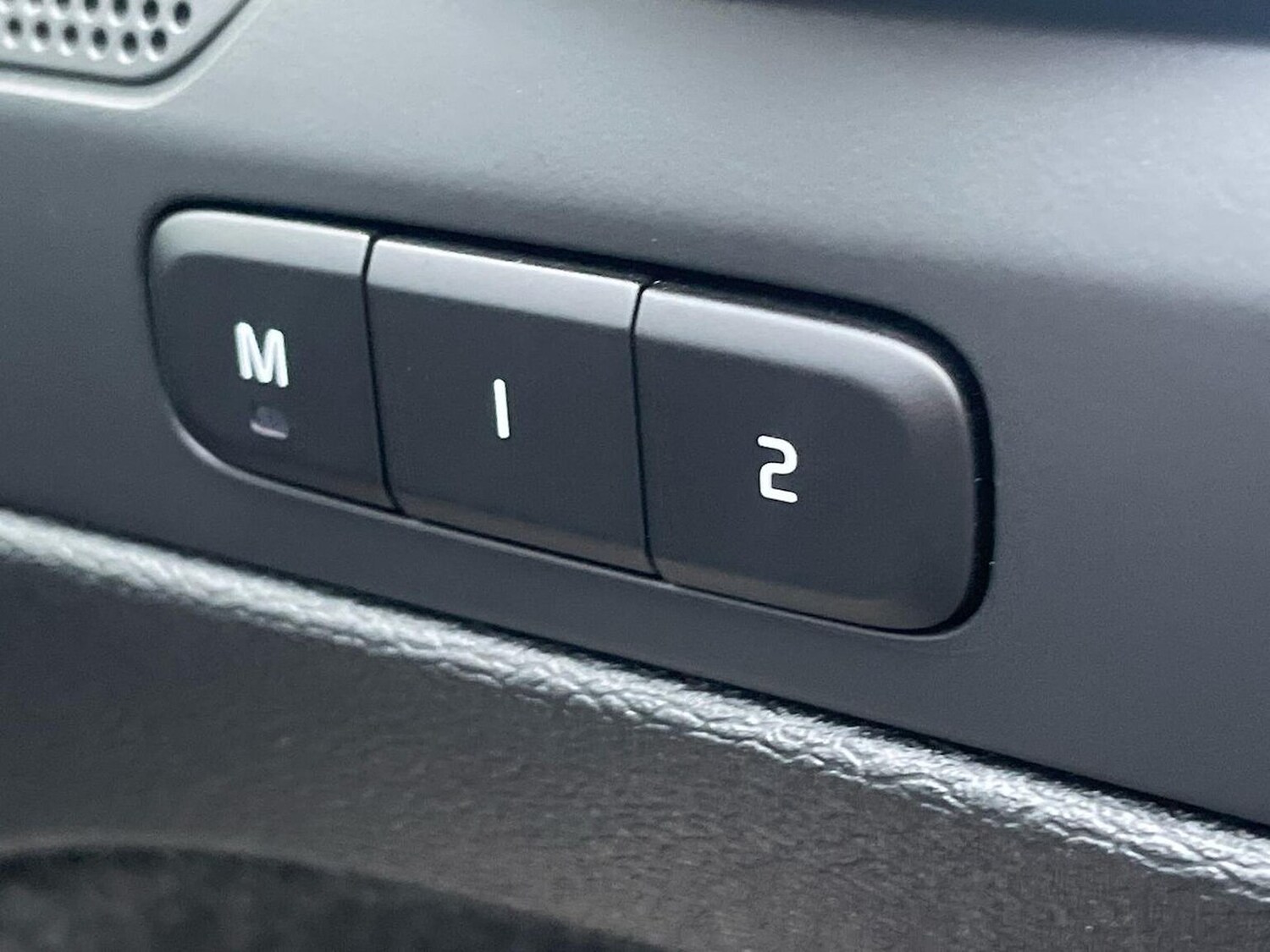 Used Volvo XC40 2025 for sale - 77687983: Photo 25