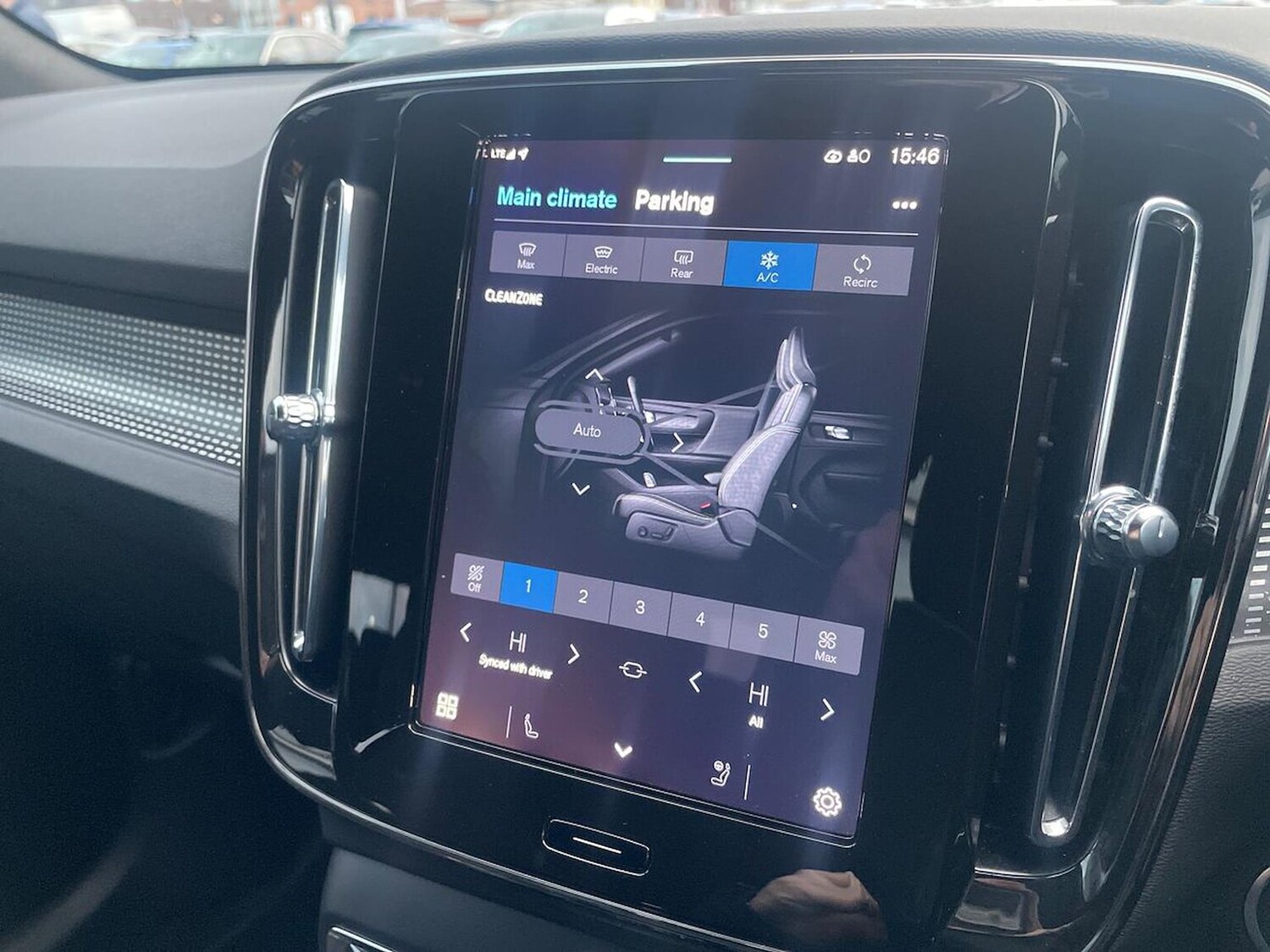 Used Volvo XC40 2025 for sale - 77687983: Photo 31