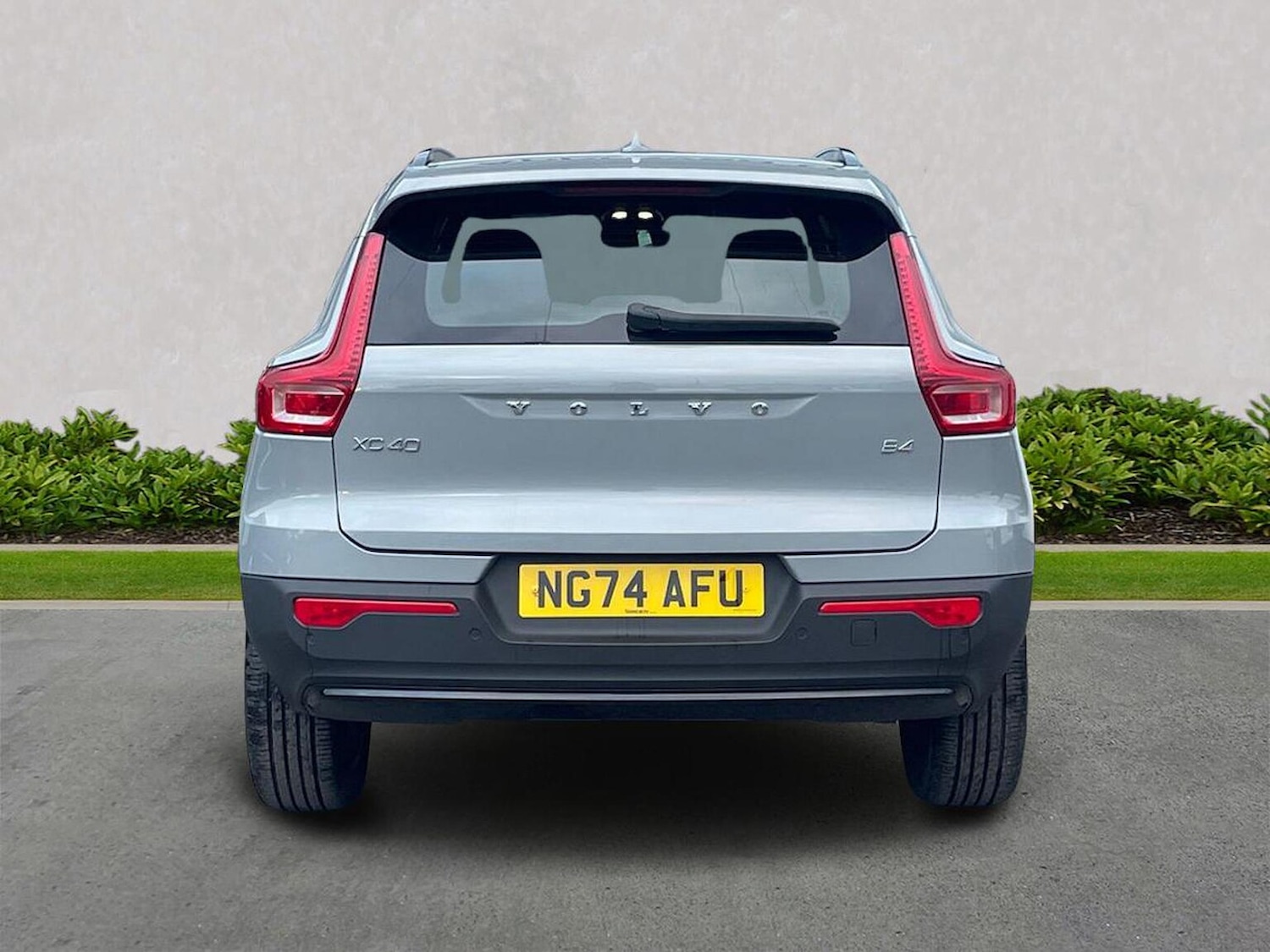 Used Volvo XC40 2025 for sale - 77687983: Photo 4