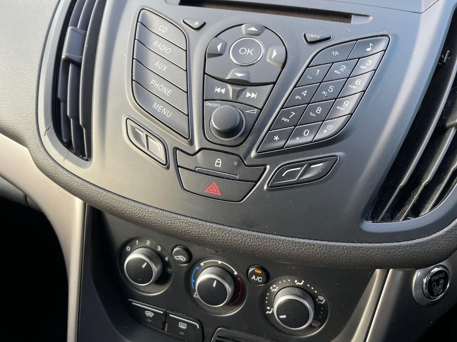Used Ford Kuga 2014 for sale - 76346972: Photo 22