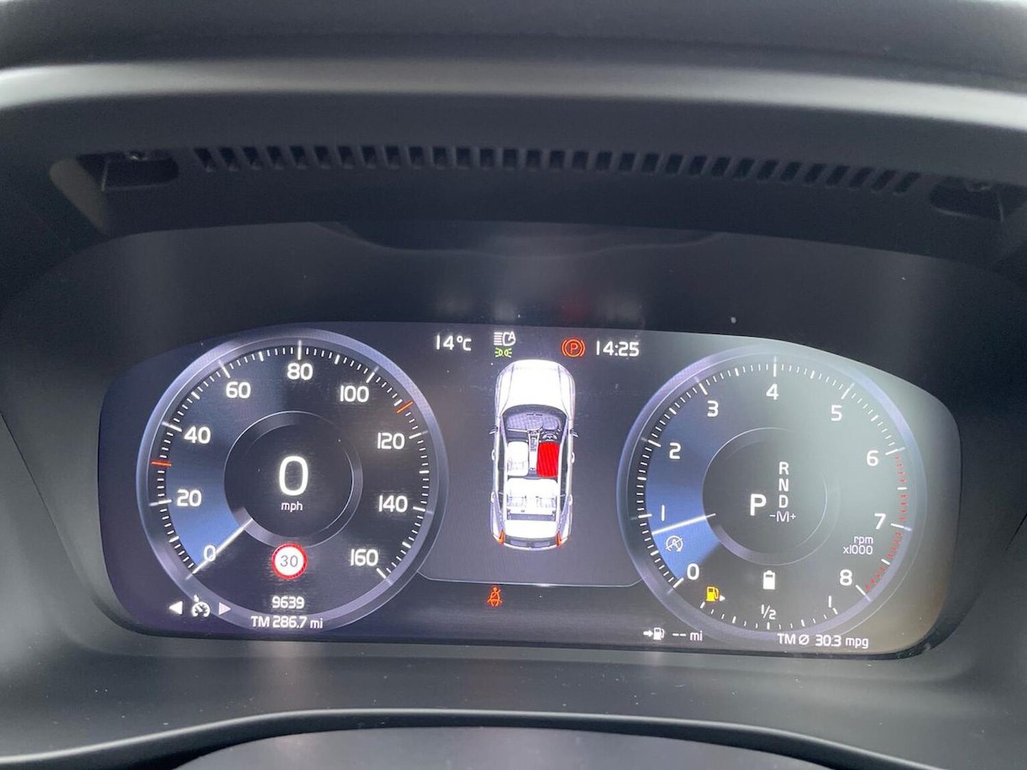 Used Volvo XC40 2020 for sale - 76547736: Photo 10