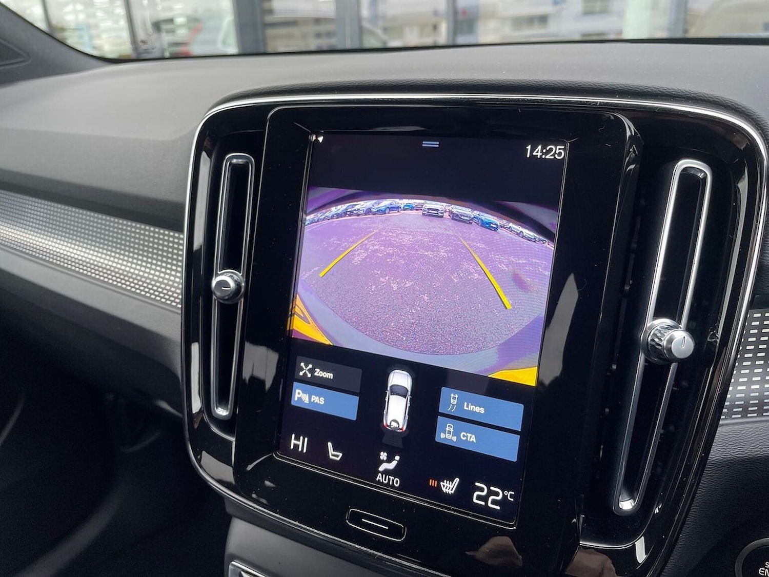 Used Volvo XC40 2020 for sale - 76547736: Photo 23