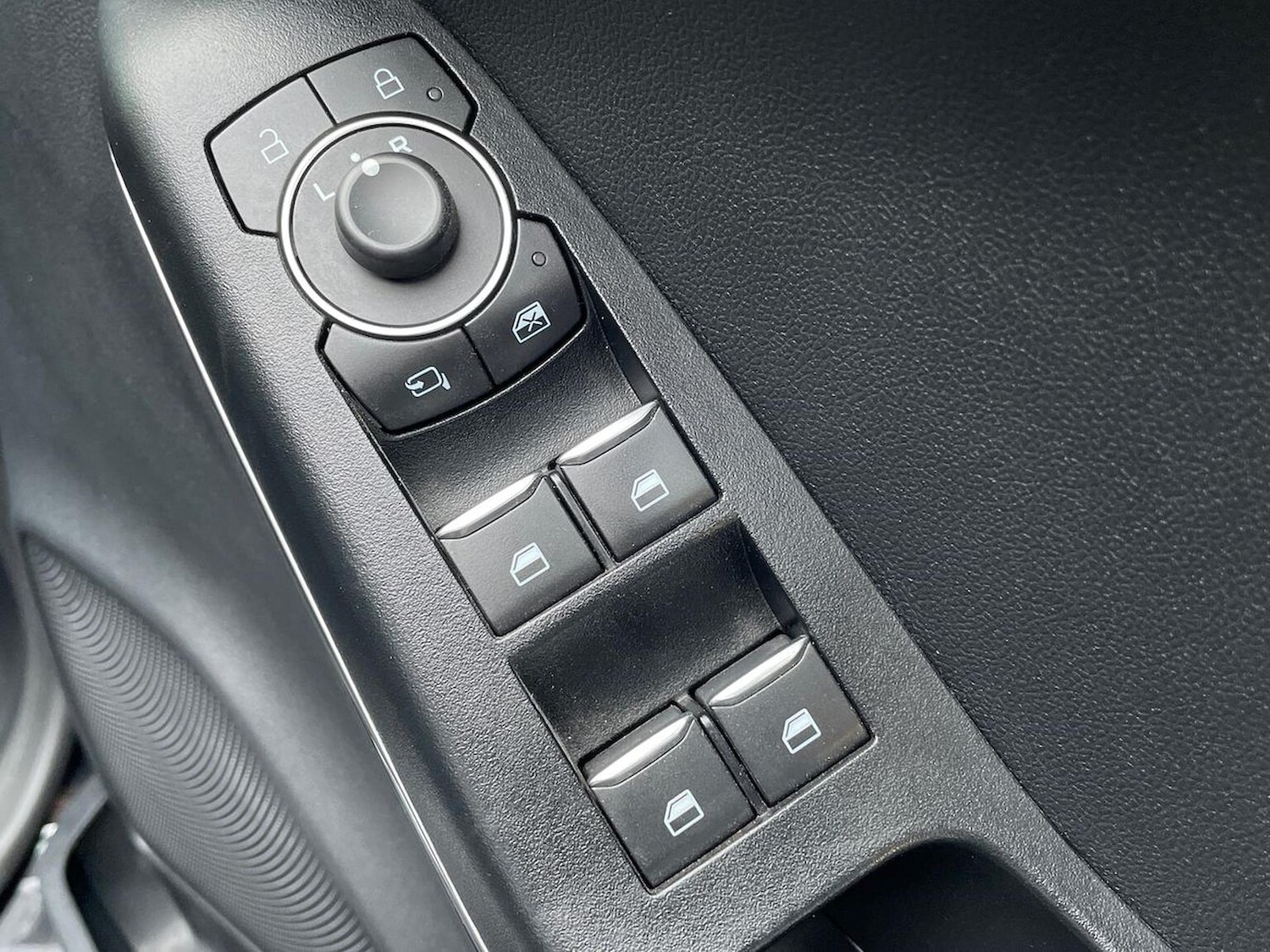 Used Ford Puma 2023 for sale - 76945929: Photo 21