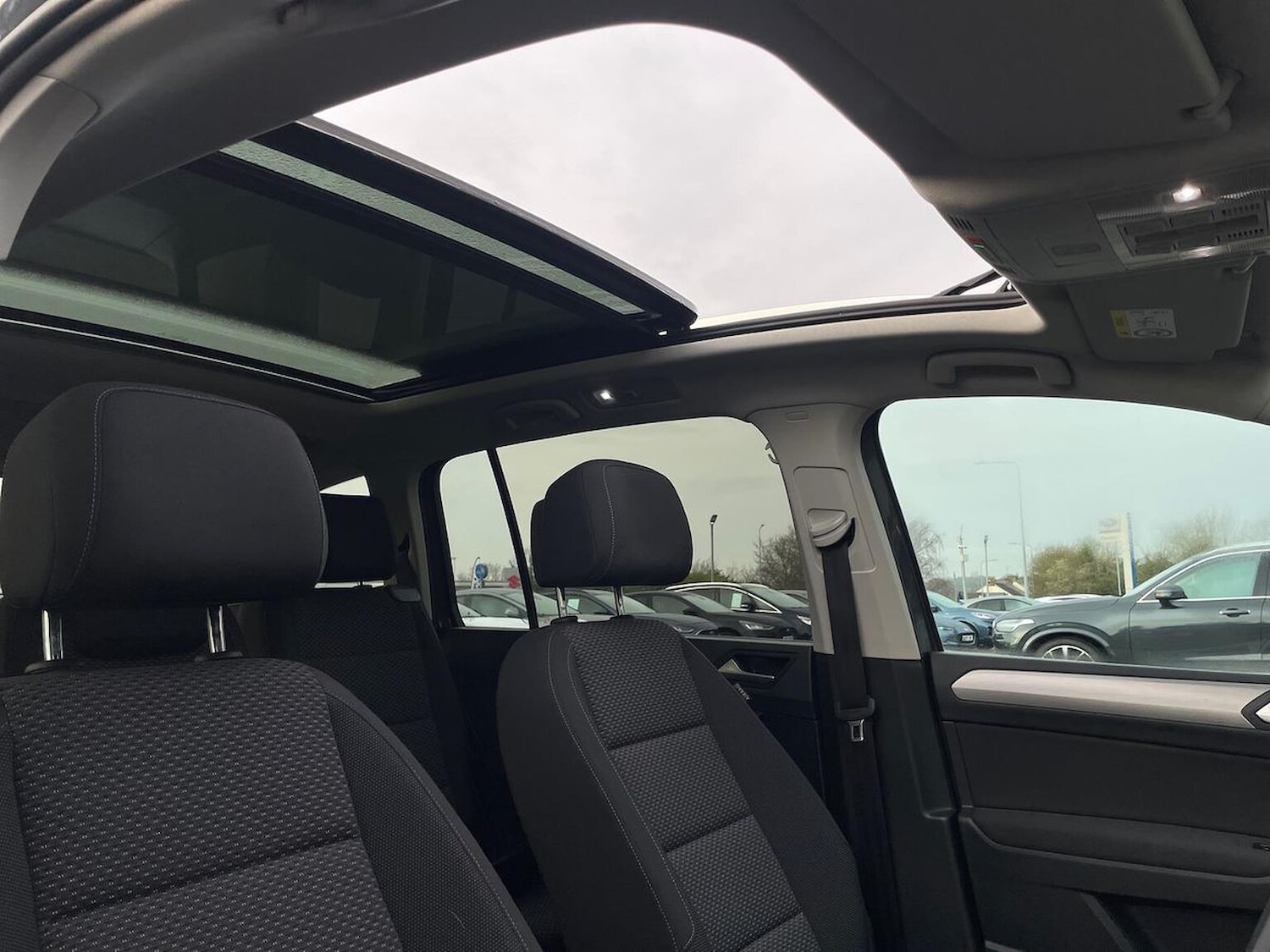 Used Volkswagen Touran 2021 for sale - 76957582: Photo 34