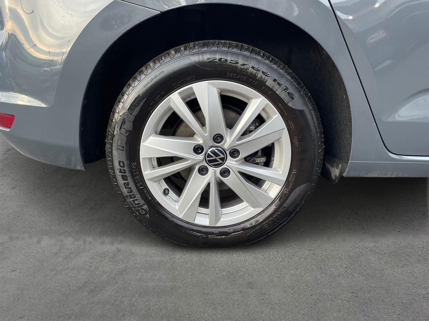 Used Volkswagen Touran 2021 for sale - 76957582: Photo 6