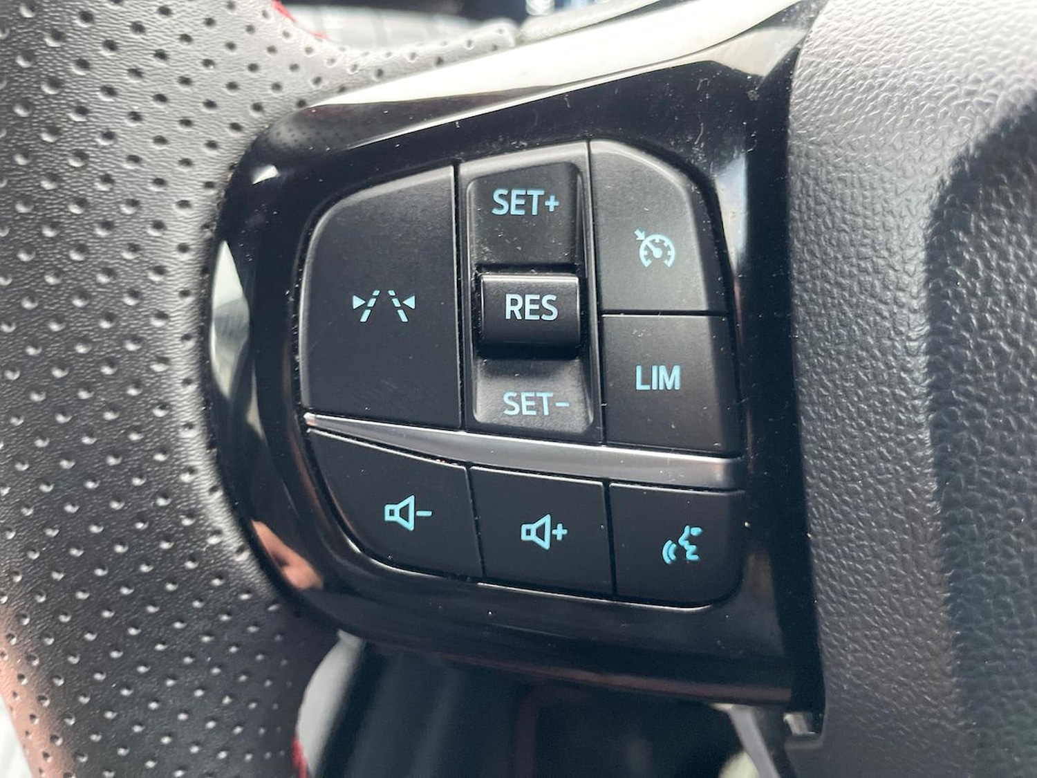 Used Ford Puma 2024 for sale - 76591424: Photo 26