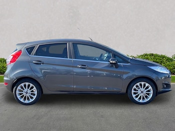 Used Ford Fiesta 2016 for sale - 79004732: Photo