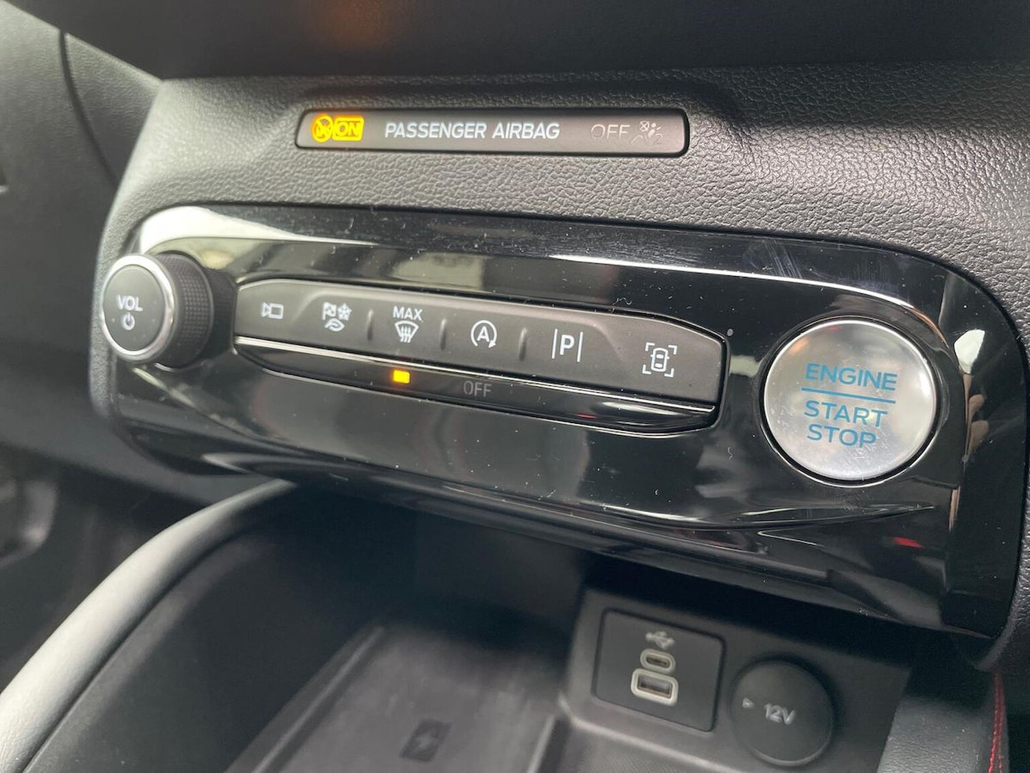 Used Ford Kuga 2024 for sale - 76555474: Photo 12