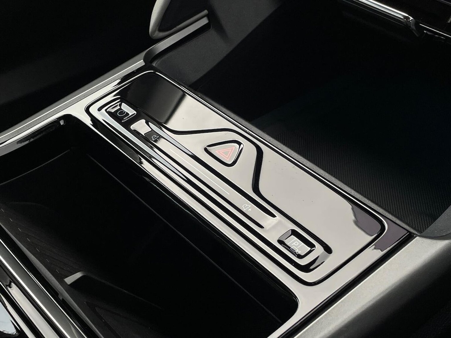 Used Ford Explorer 2024 for sale - 76455306: Photo 22