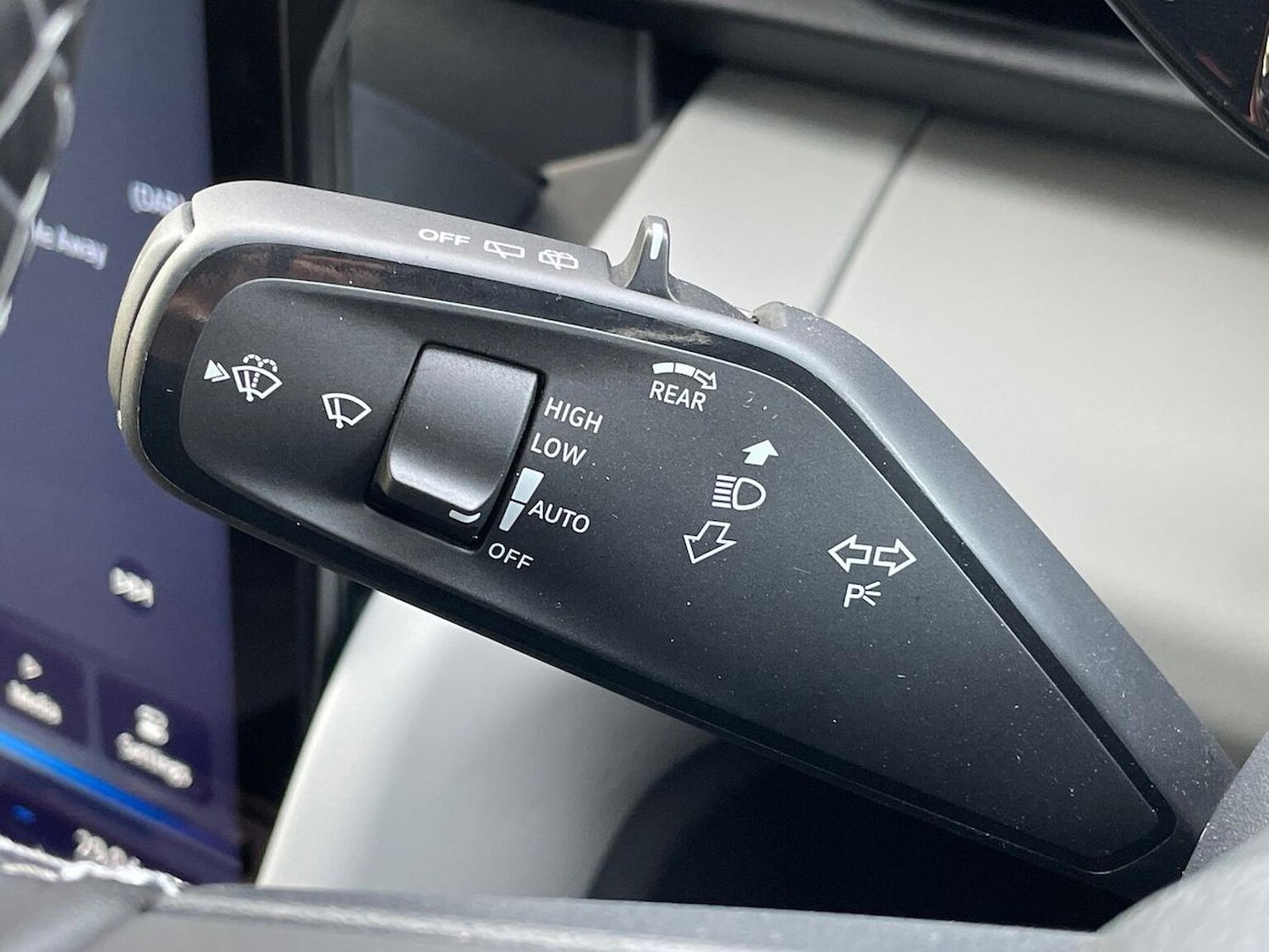 Used Ford Explorer 2024 for sale - 76455306: Photo 28