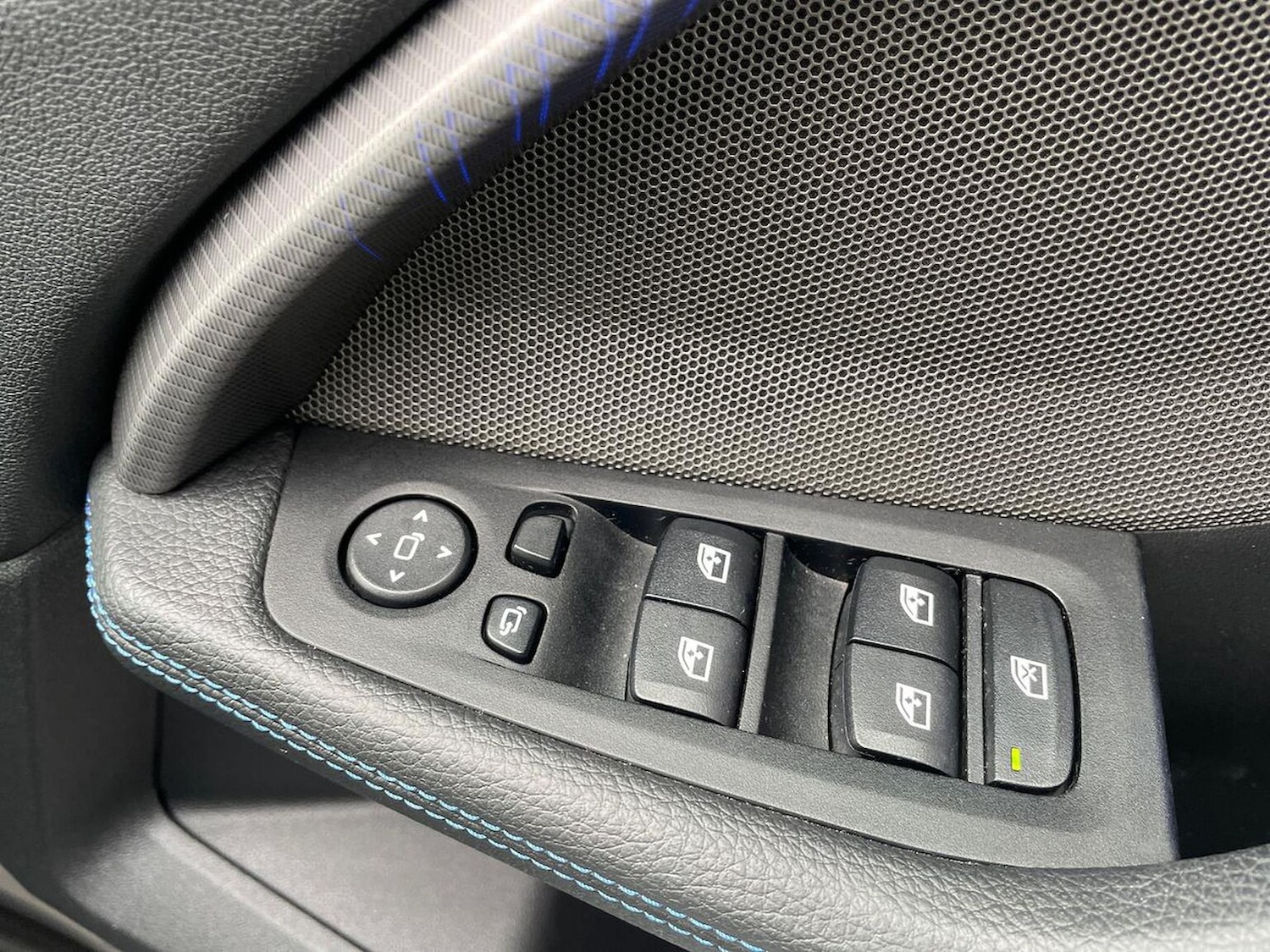 Used BMW 2 Series 2024 for sale - 76969998: Photo 21