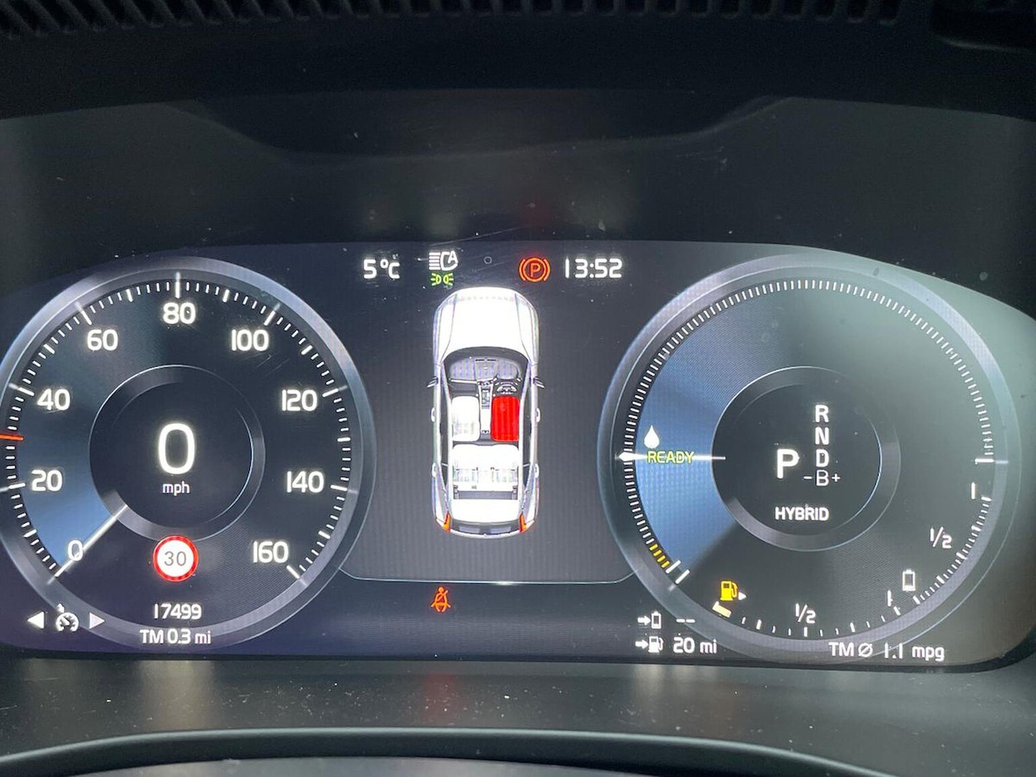 Used Volvo XC40 2022 for sale - 76650147: Photo 10