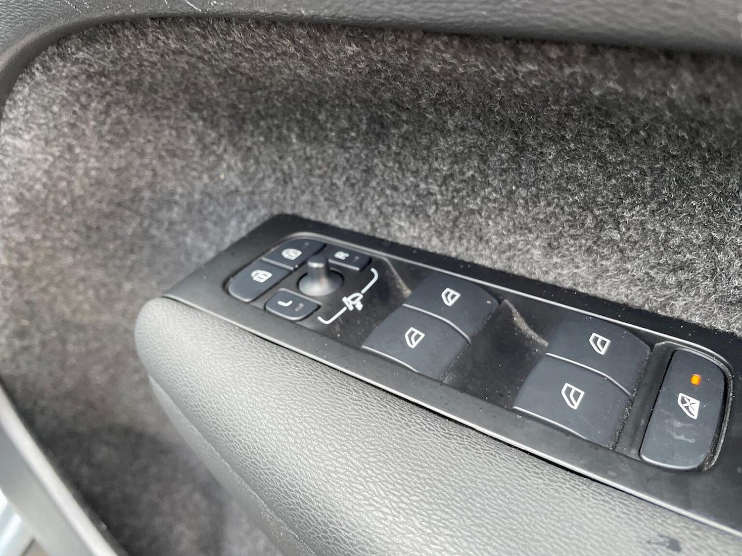 Used Volvo XC40 2022 for sale - 76650147: Photo 21