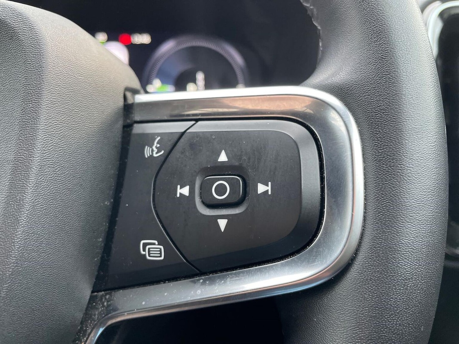 Used Volvo XC40 2022 for sale - 76650147: Photo 27