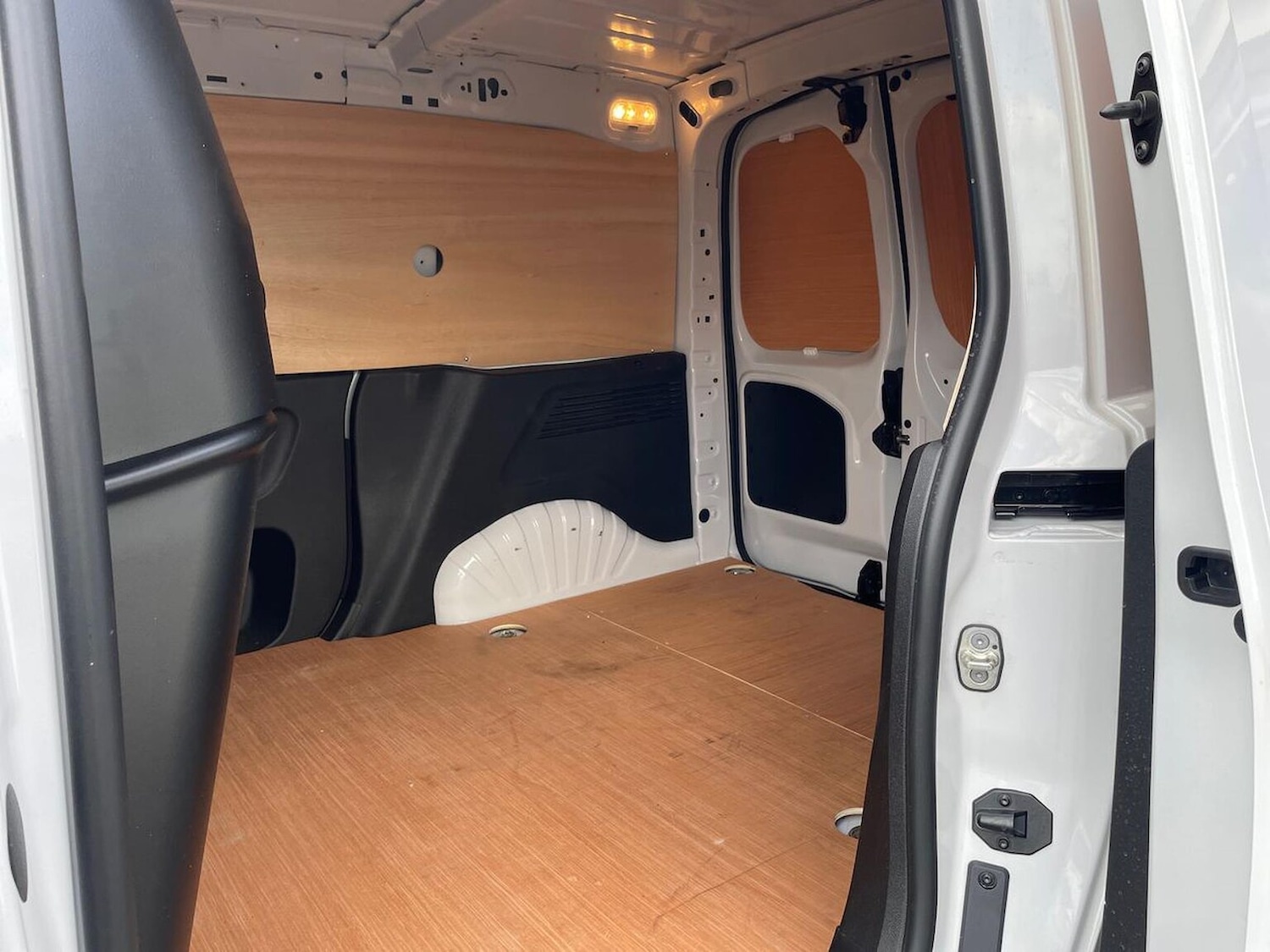 Used Vauxhall Combo 2024 for sale - 76799318: Photo 16