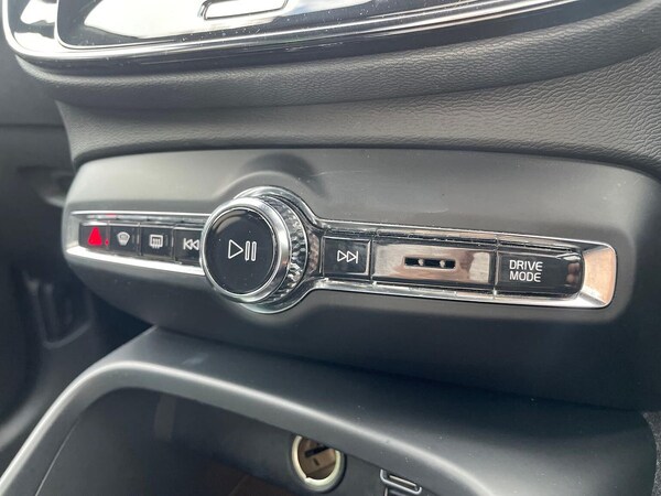 Used Volvo XC40 2022 for sale - 76220482: Photo 12