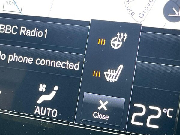 Used Volvo XC40 2022 for sale - 76220482: Photo 25