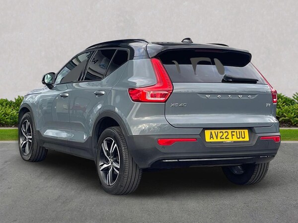 Used Volvo XC40 2022 for sale - 76220482: Photo 2