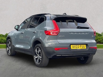 Used Volvo XC40 2022 for sale - 76220482: Photo 2