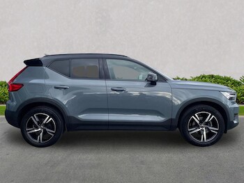 Used Volvo XC40 2022 for sale - 76220482: Photo 3