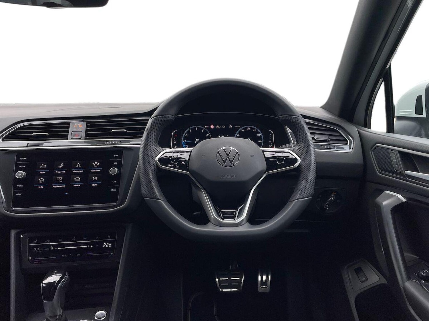 Used Volkswagen Tiguan Allspace 2024 for sale - 76300770: Photo 9