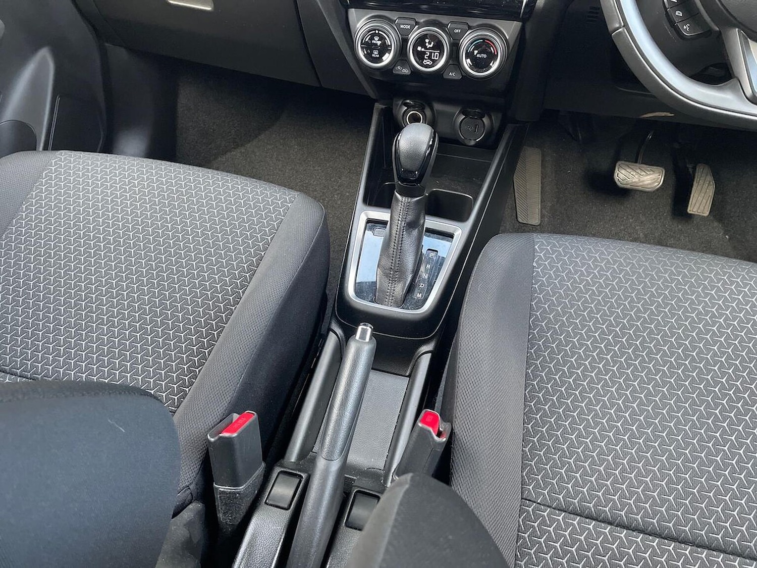 Used Suzuki Swift 2022 for sale - 76699438: Photo 13