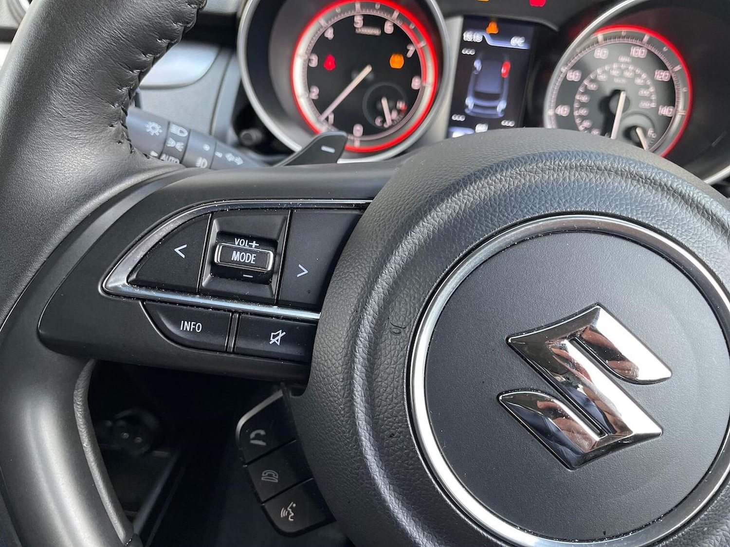 Used Suzuki Swift 2022 for sale - 76699438: Photo 26