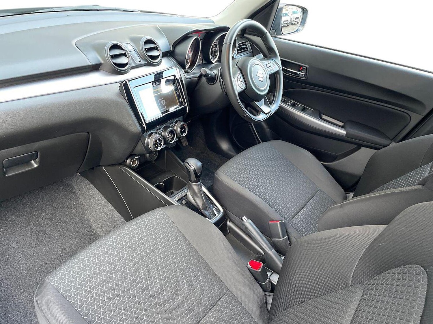 Used Suzuki Swift 2022 for sale - 76699438: Photo 7