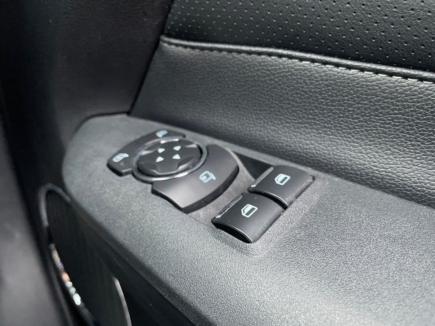 Used Ford Mustang 2018 for sale - 76920074: Photo 21