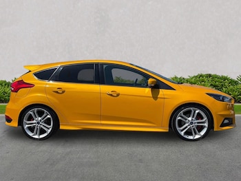 Used Ford Focus 2018 for sale - 79207200: Photo