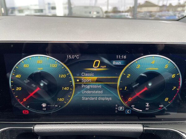 Used Mercedes-Benz GLA 2022 for sale - 76263295: Photo 10