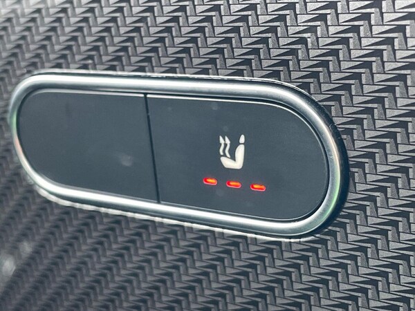 Used Mercedes-Benz GLA 2022 for sale - 76263295: Photo 25