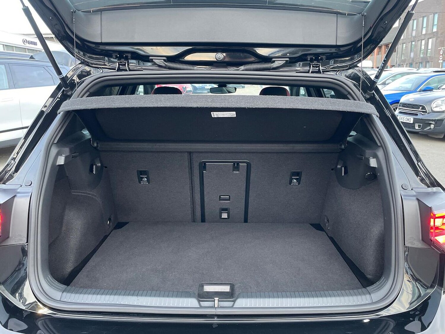 Used Volkswagen Golf 2025 for sale - 77962302: Photo 17