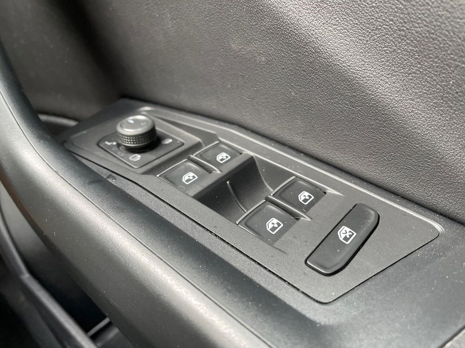 Used Volkswagen T-Roc 2023 for sale - 78194777: Photo 23