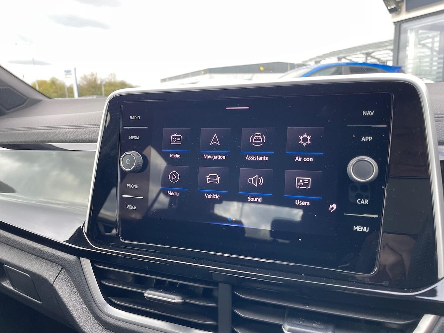 Used Volkswagen T-Roc 2023 for sale - 78194777: Photo 24