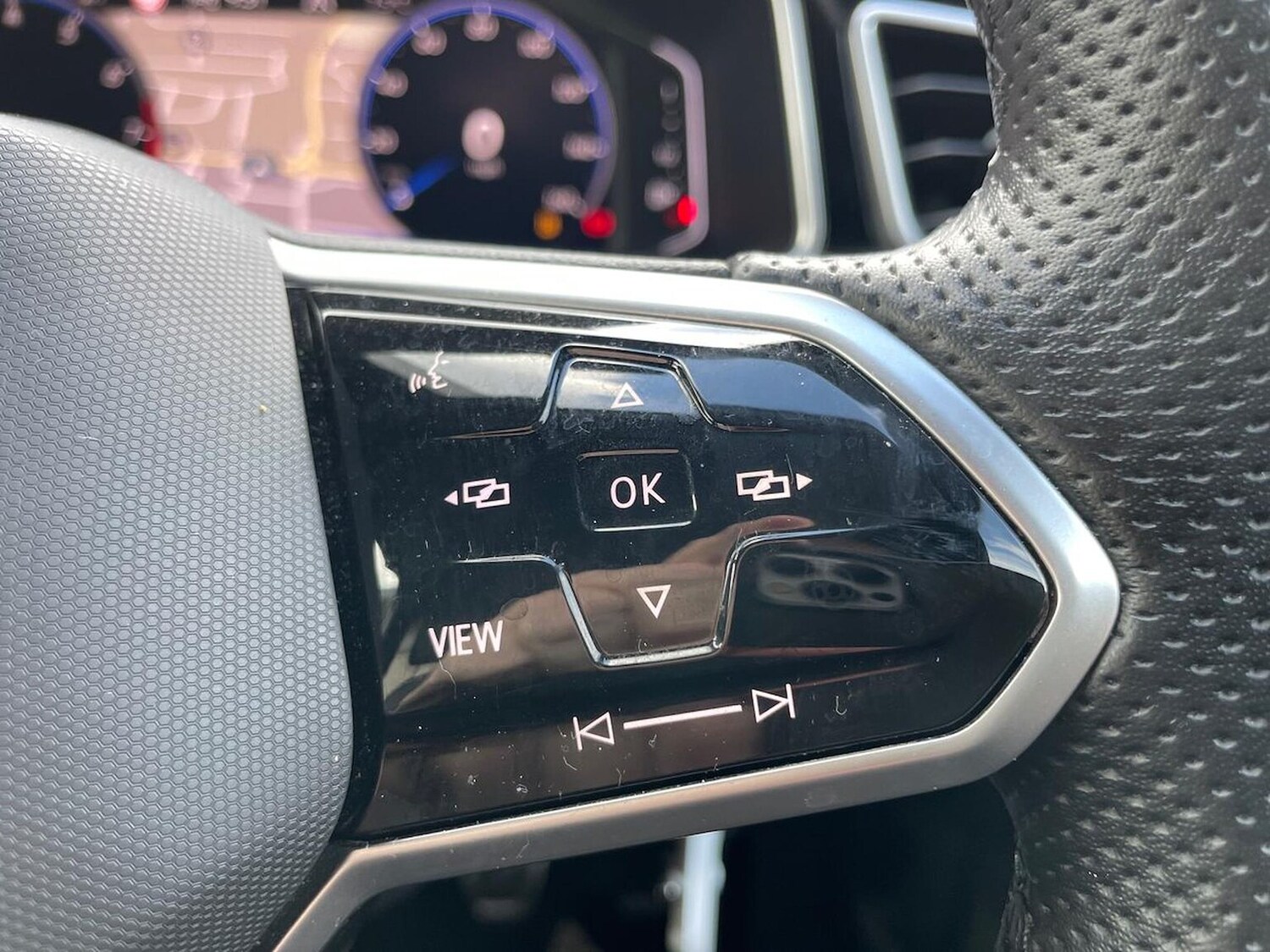 Used Volkswagen T-Roc 2023 for sale - 78194777: Photo 29