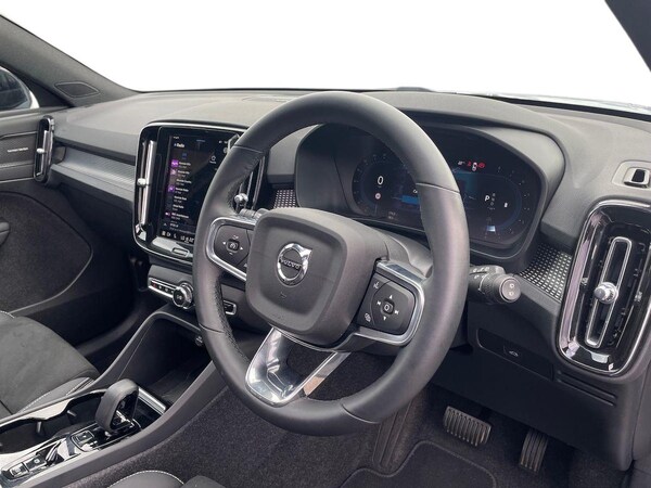 Used Volvo XC40 2024 for sale - 75705920: Photo 15