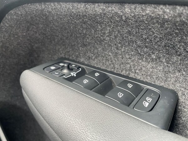 Used Volvo XC40 2024 for sale - 75705920: Photo 21