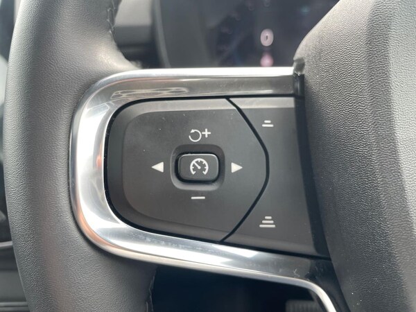 Used Volvo XC40 2024 for sale - 75705920: Photo 26