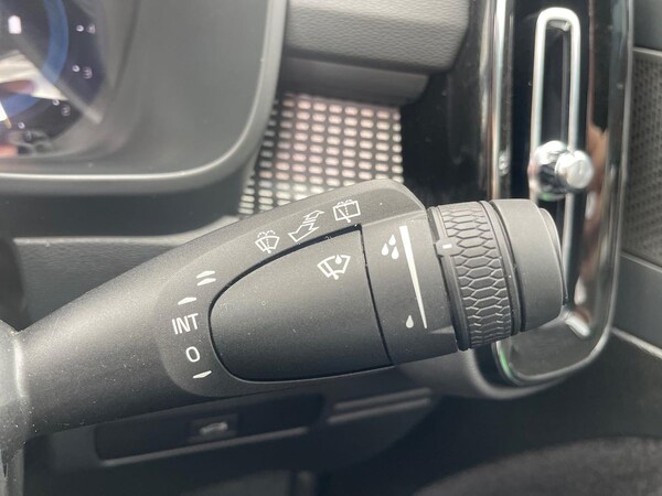 Used Volvo XC40 2024 for sale - 75705920: Photo 28