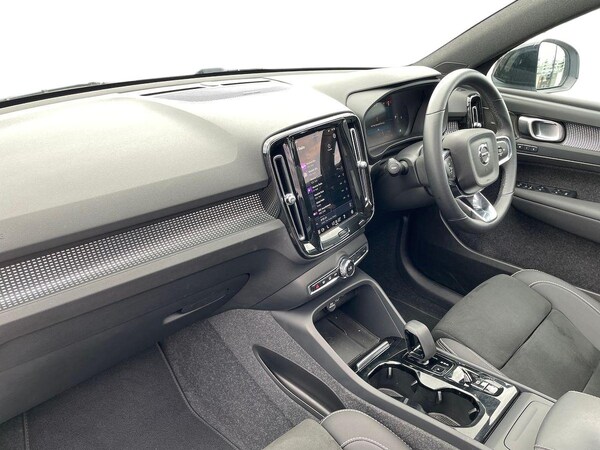 Used Volvo XC40 2024 for sale - 75705920: Photo 7