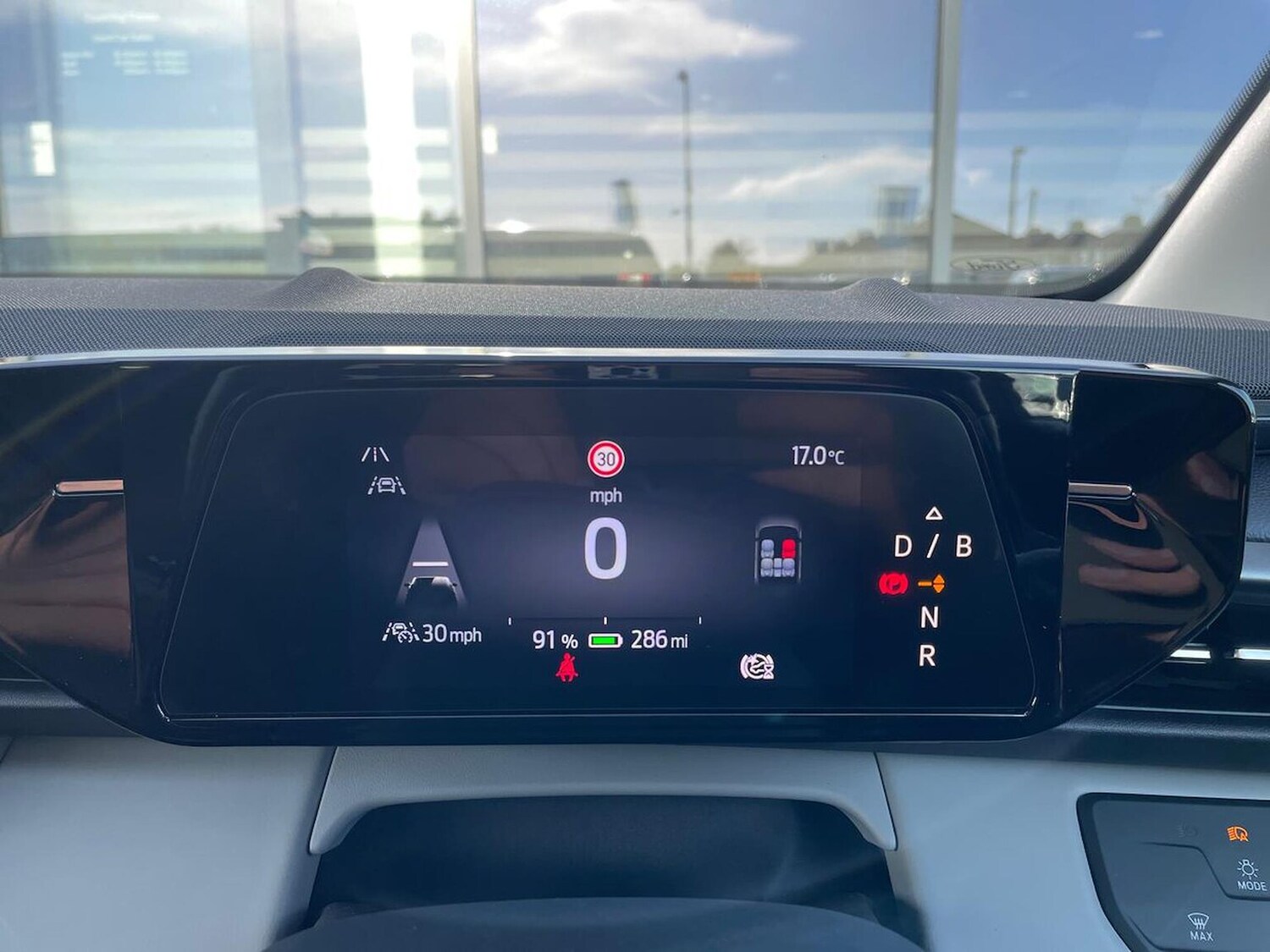 Used Ford Explorer 2024 for sale - 76531387: Photo 10