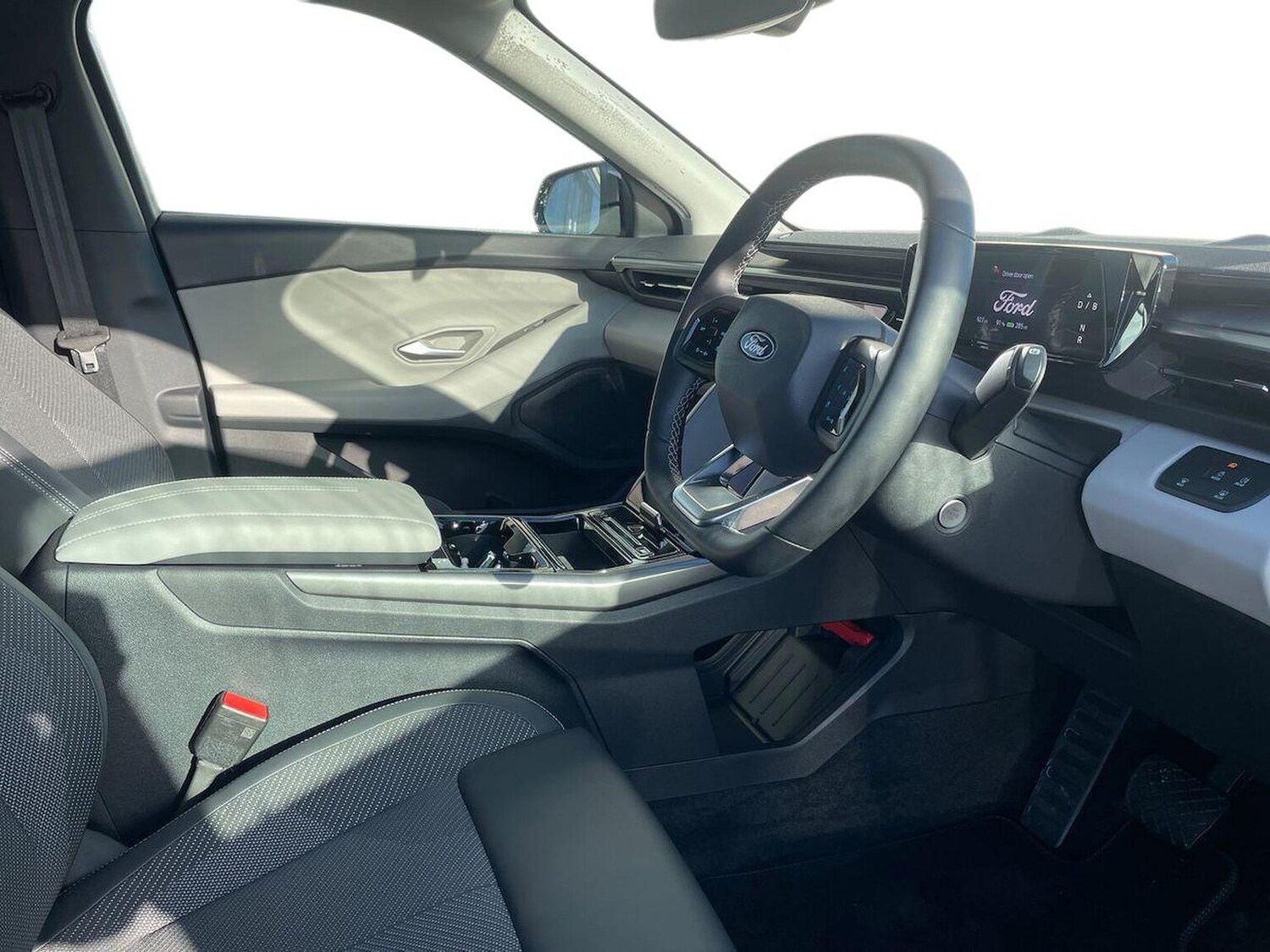 Used Ford Explorer 2024 for sale - 76531387: Photo 15