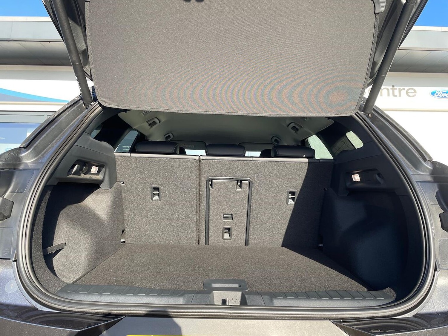 Used Ford Explorer 2024 for sale - 76531387: Photo 17