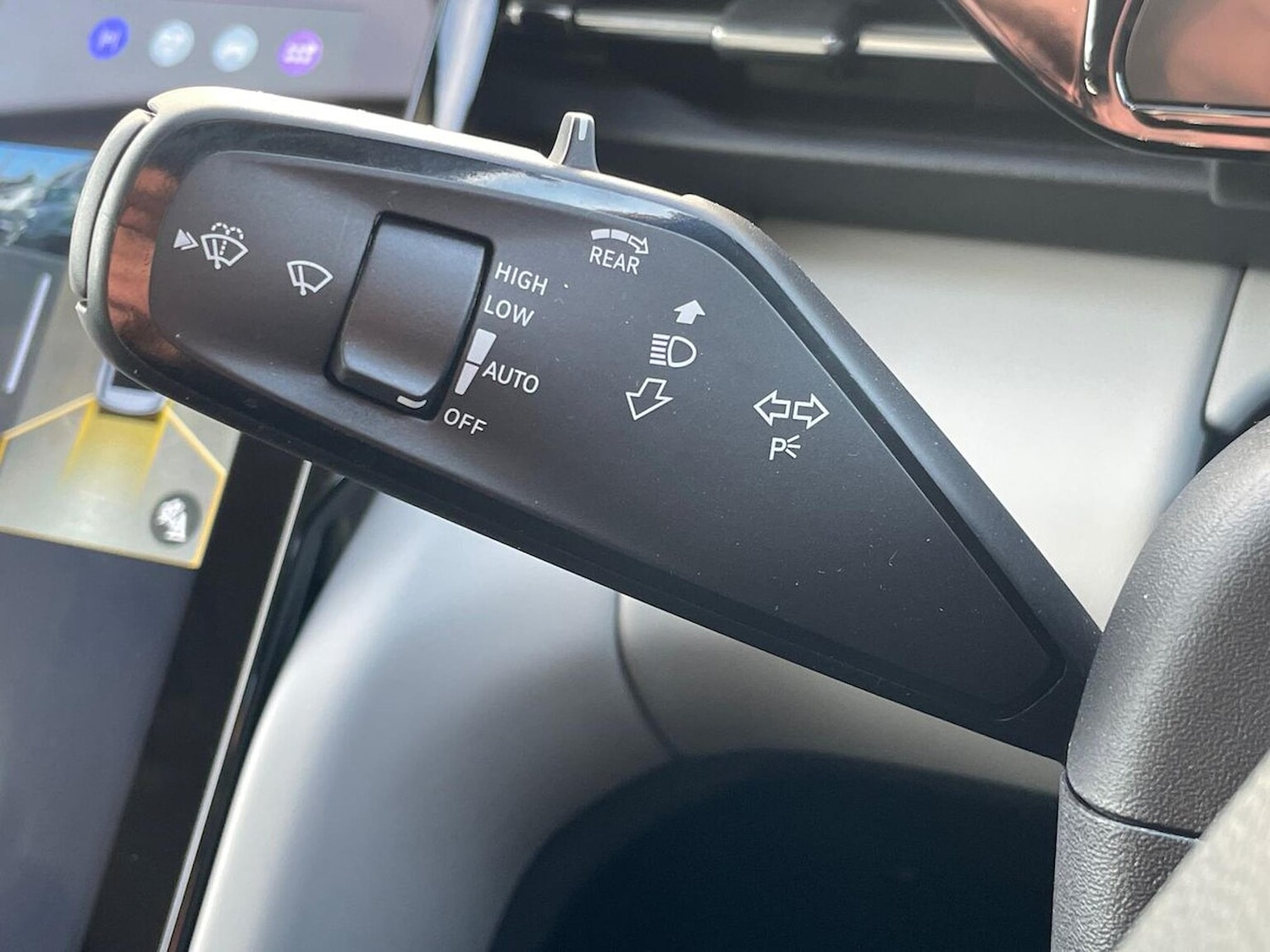 Used Ford Explorer 2024 for sale - 76531387: Photo 28