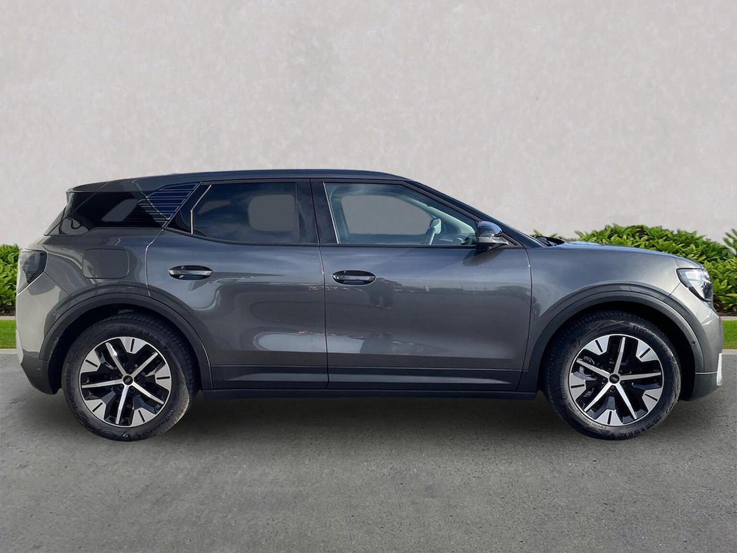 Used Ford Explorer 2024 for sale - 76531387: Photo 3