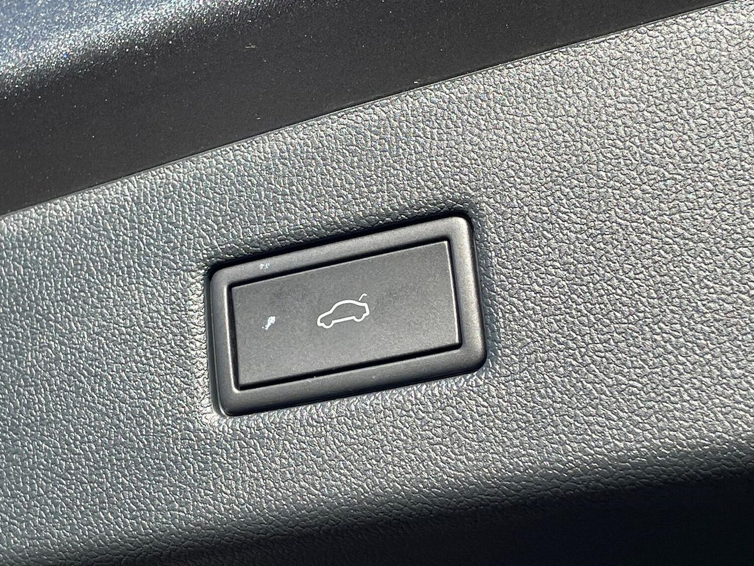 Used Ford Explorer 2024 for sale - 76531387: Photo 36