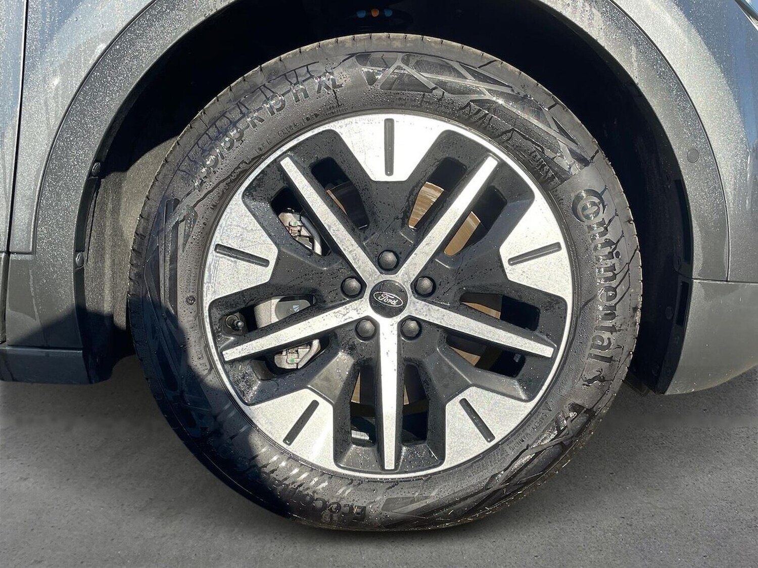 Used Ford Explorer 2024 for sale - 76531387: Photo 6