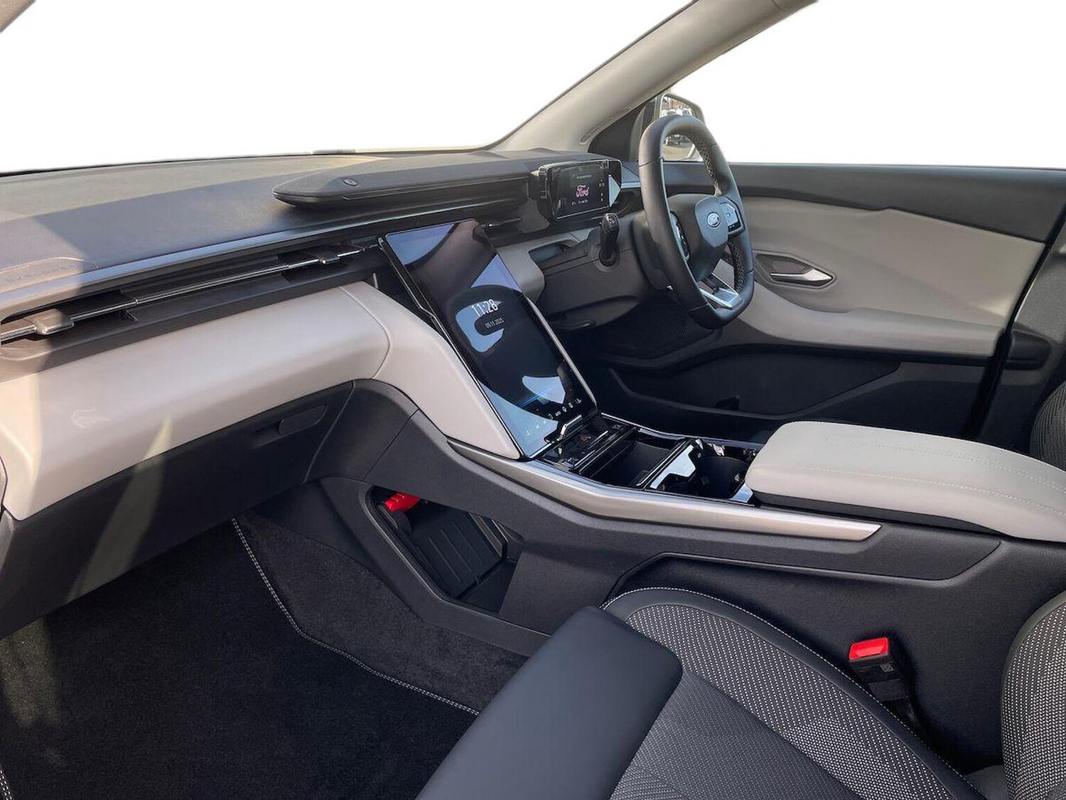 Used Ford Explorer 2024 for sale - 76531387: Photo 7